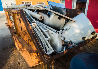 Metallschrott Recycling Container