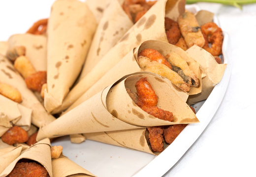 Cones with Italian mixed fried