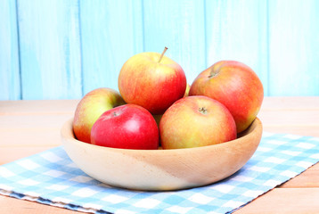 apples fresh table wooden background
