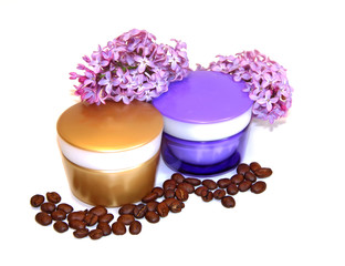 Obraz na płótnie Canvas jar natural cream sprig bloom purple white lilac roasted coffee
