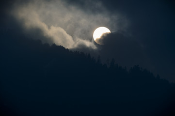 Halloween Himmel Sonnenfinternis Schrecken - moody sky 