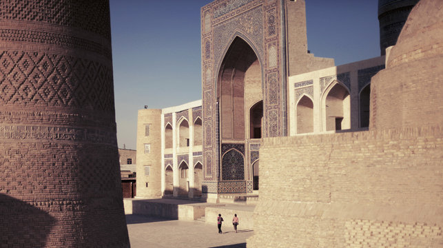Exterior view of mosque at Poi Kalyan
