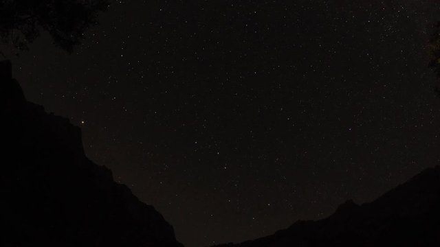 Alpi, Star trails timelapse in a summer night