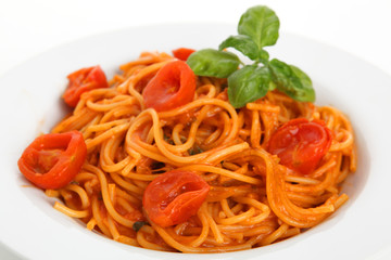 Spaghetti mit Tomaten