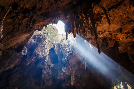 Khao Luang Cave, one of the attractions of Thailand is beautiful