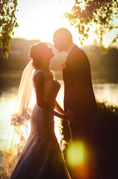 Beautiful wedding photo session at sunset