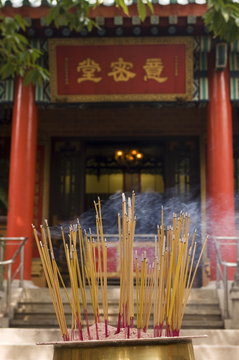Wong Tai Sin Temple, Wong Tai Sin district, Kowloon, Hong Kong, China