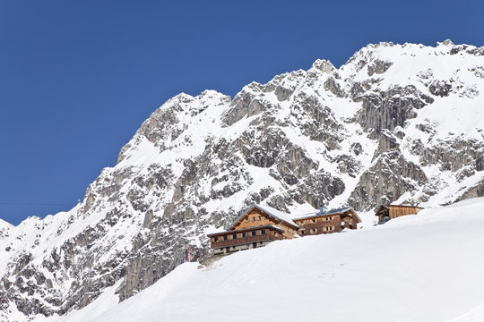Resort pistes and mountain restaurant, St. Anton am Arlberg, Tirol, Austrian Alps, Austria