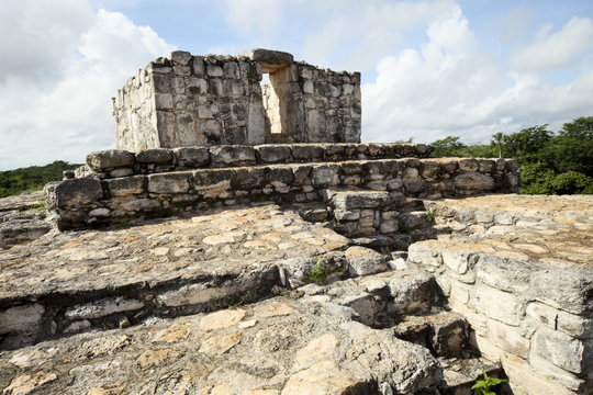 A temple atop the Oval Palace, Mayan ruins, Ek Balam, Yucatan, Mexico