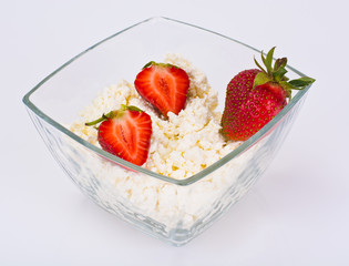 Home Dietary Fat Cottage Cheese Beaded Curd with Strawberry