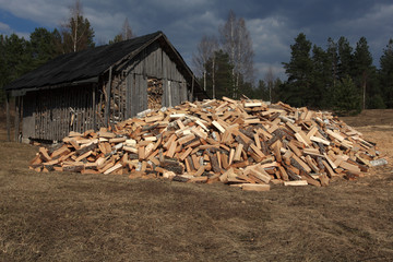 Shed and the split fire wood