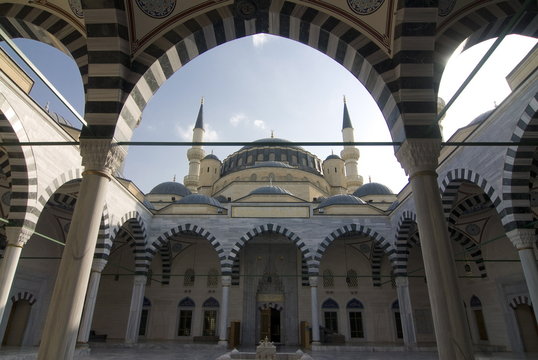 Azadi Mosque, Ashgabad, Turkmenistan