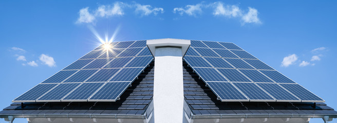 Photovoltaic - Solardach auf einem Haus