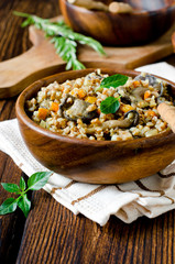 Buckwheat stewed with mushrooms