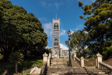 Rolgordijnen Monument Neogotische kathedraal met trap in Nelson, Nieuw-Zeeland
