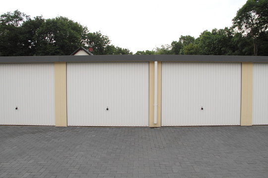 verschlossene Garagen