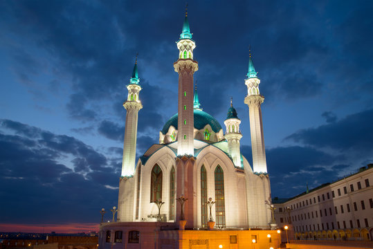 The Kul Sharif mosque, night in april. The Kazan Kremlin
