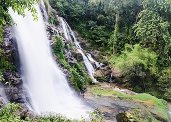 Fototapeta na wymiar Beautiful waterfall on top of mountain