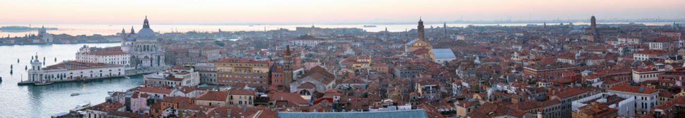 Naklejka na ściany i meble Venice city (Italy) top panorama.