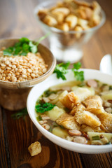 pea soup with croutons