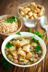 pea soup with croutons