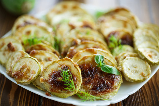 zucchini baked with sauce