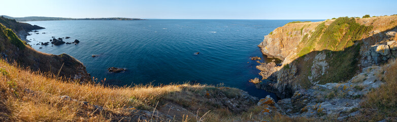 Fototapeta na wymiar Summer sea coastline panorama.