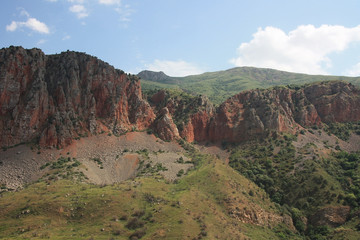  Schlucht des Amaghu daneben Noravank. Armenien