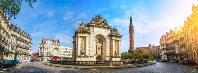 View of french city Lille with belfry, council hall and Paris’ gate - obrazy, fototapety, plakaty