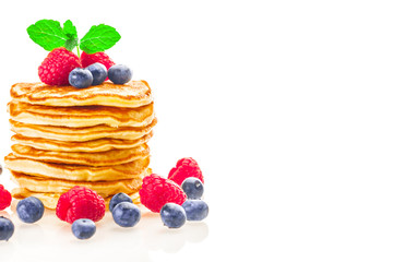 Tasty pancakes with berries