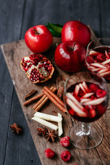 Apple pomegranate juice 