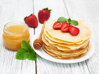 pancakes with strawberries