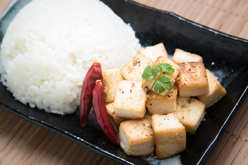 fried tofu with rice