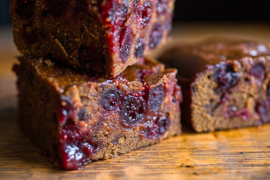 Sticky cranberry gingerbread