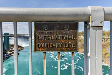 Fototapeta premium International Boundary Line - USA and Canada