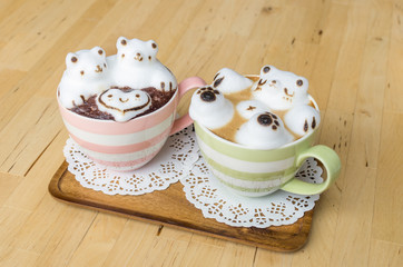 Two coffee cup and latte art.