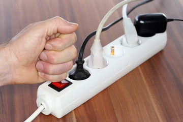 Stromverbraucher ausschalten