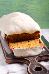 Carrot cake with frosting