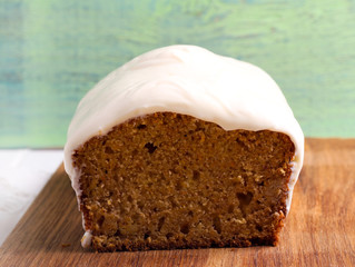 Carrot cake with frosting
