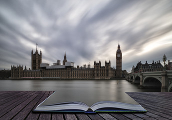 Landscape image of Big Ben and Houses of Parliament in Westminst