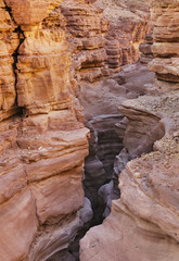 Fototapeta na wymiar Red canyon in mountains of Eilat
