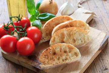bruschetta mit knoblauch und olivenöl