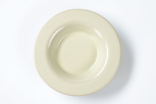 deep plate with wide rim