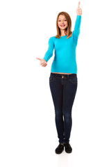 Obraz premium Woman showing thumbs up with both hands
