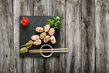 Set of sushi gunkan at wood.