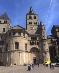 Fototapeta premium Dom von Trier