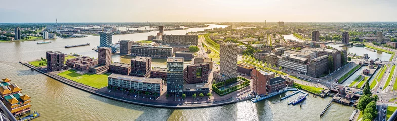 Tuinposter Rotterdam, panorama vanuit het havengebied, Holland © matho
