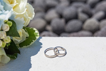 Wedding bouquet and rings