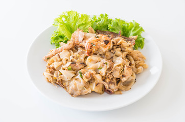 Stir-fried fresh rice-flour noodles with mixed meat and egg