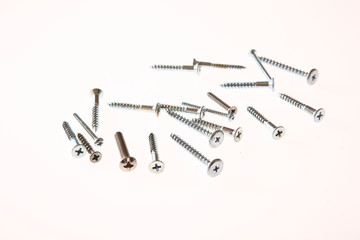ネジ（金属）